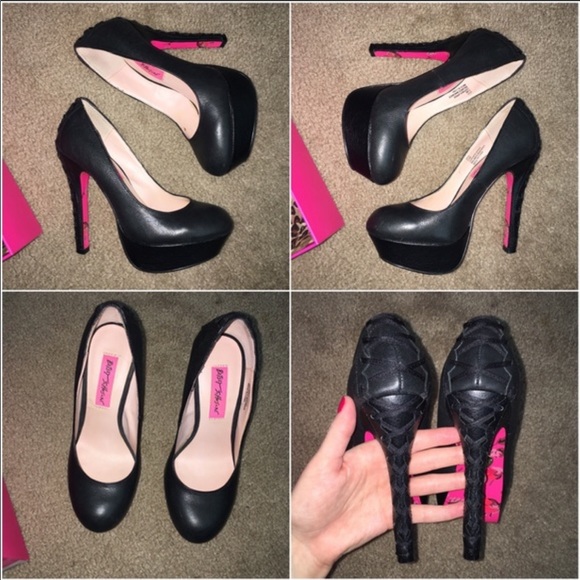 Betsey Johnson “ Dita “ Platform Black Heels SZ 5.5 EUC - Picture 2 of 5
